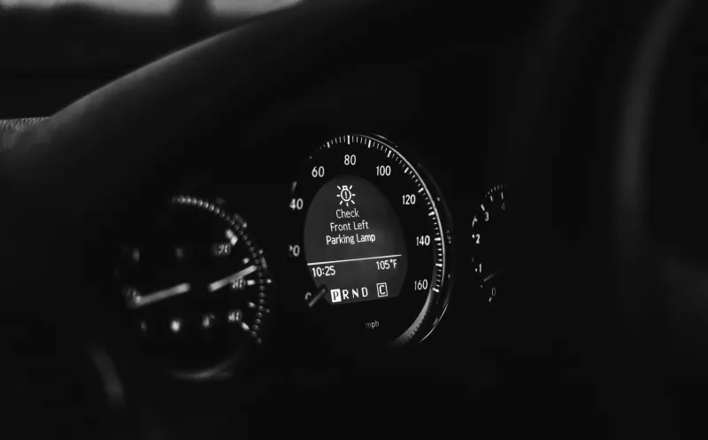 That Amber Glow Just Lit Up Your Dashboard — Stay Calm and Do These Things in the Next 30 Minutes